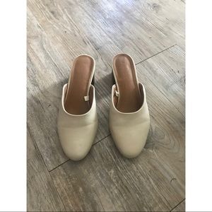 Universal Thread Cream Mules